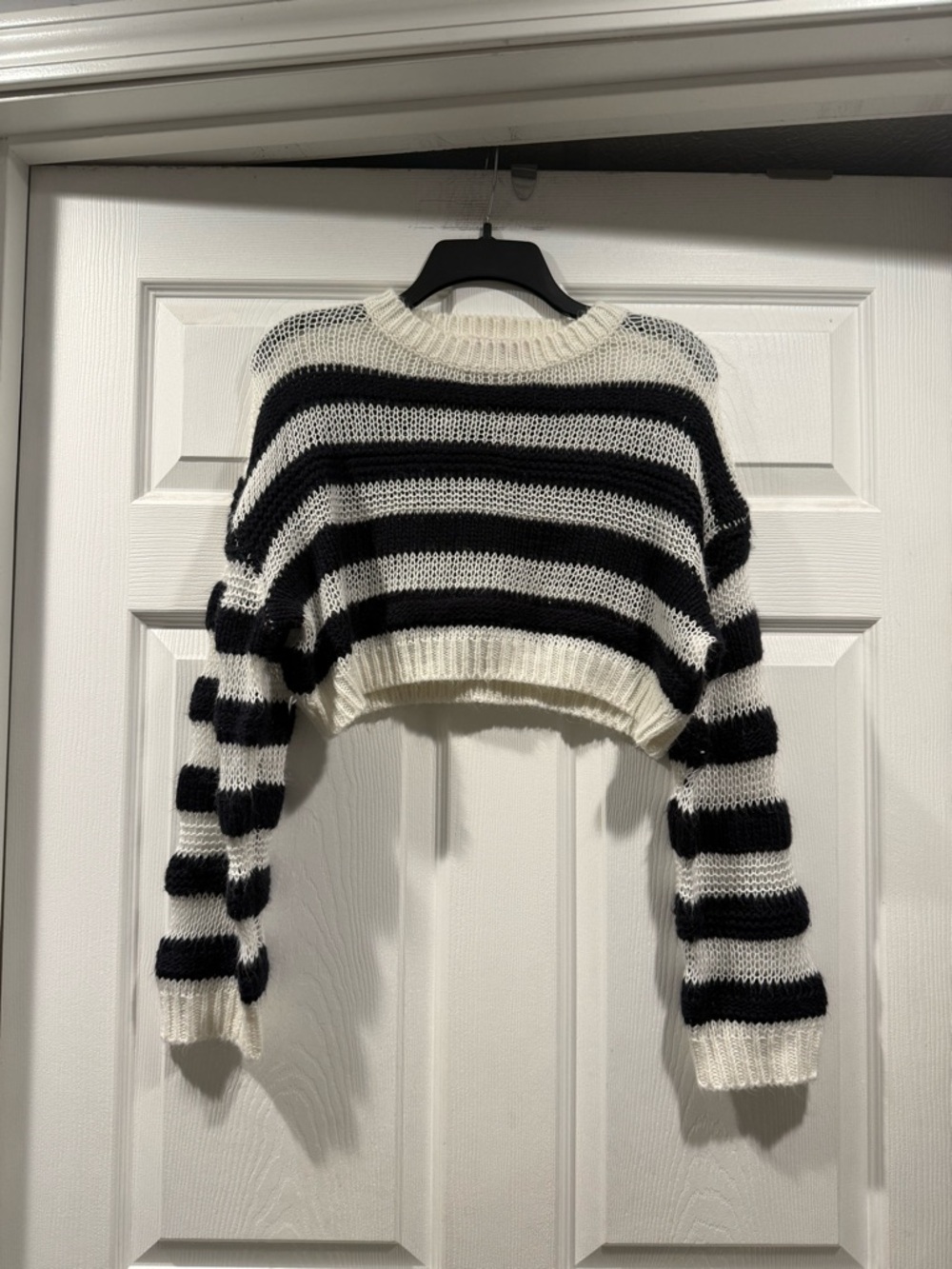Edikted Black and White Cropped Striped  Sweater. Size small
